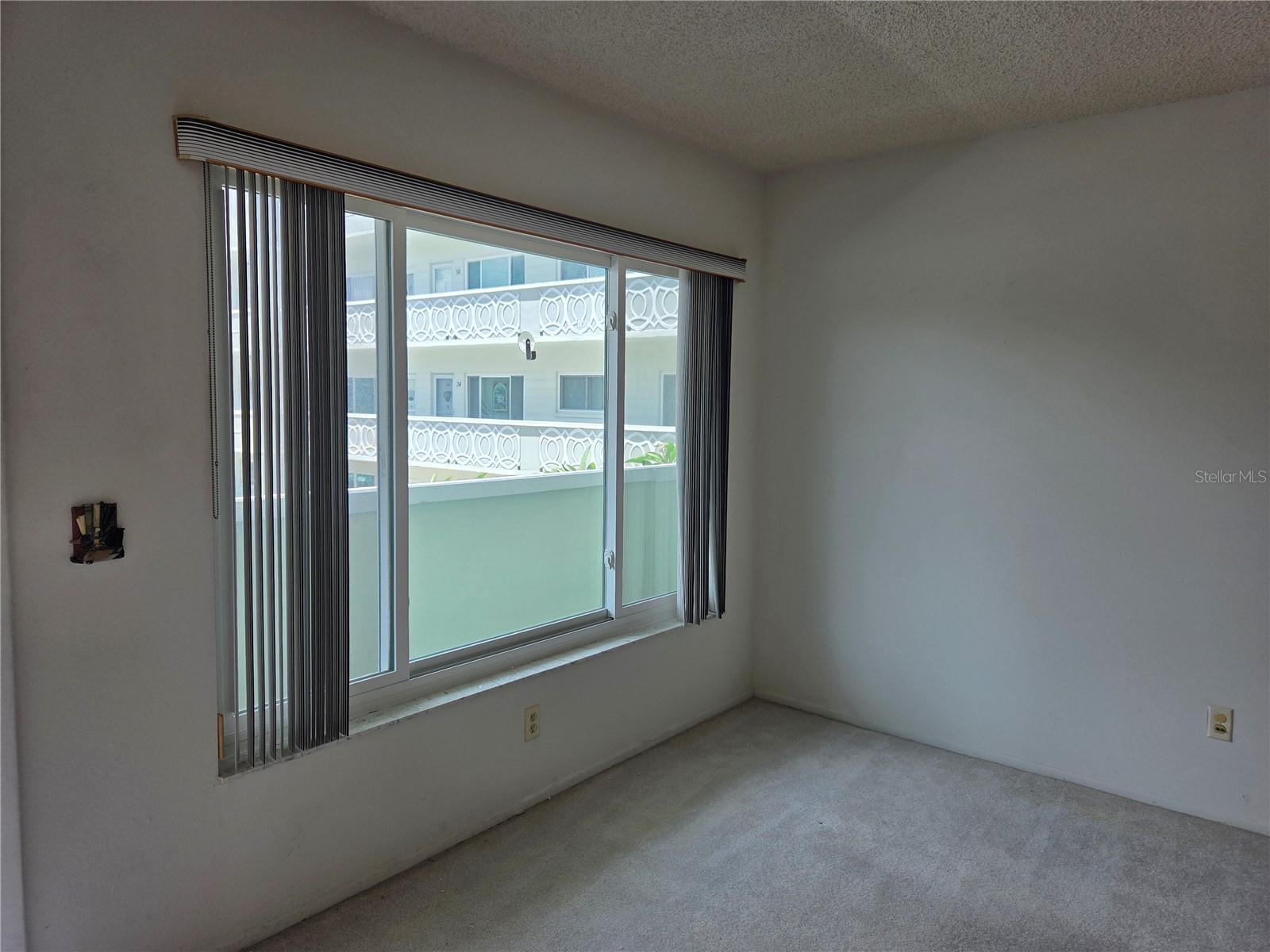 Image 8 of 37 For 2256 Philippine Drive 40