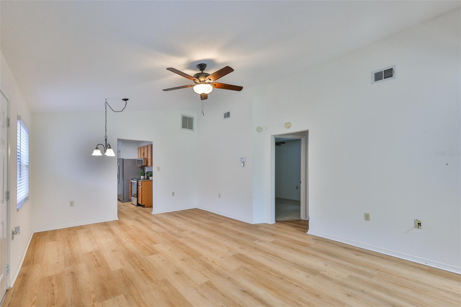 Image 10 of 39 For 6253 Sandpipers Drive