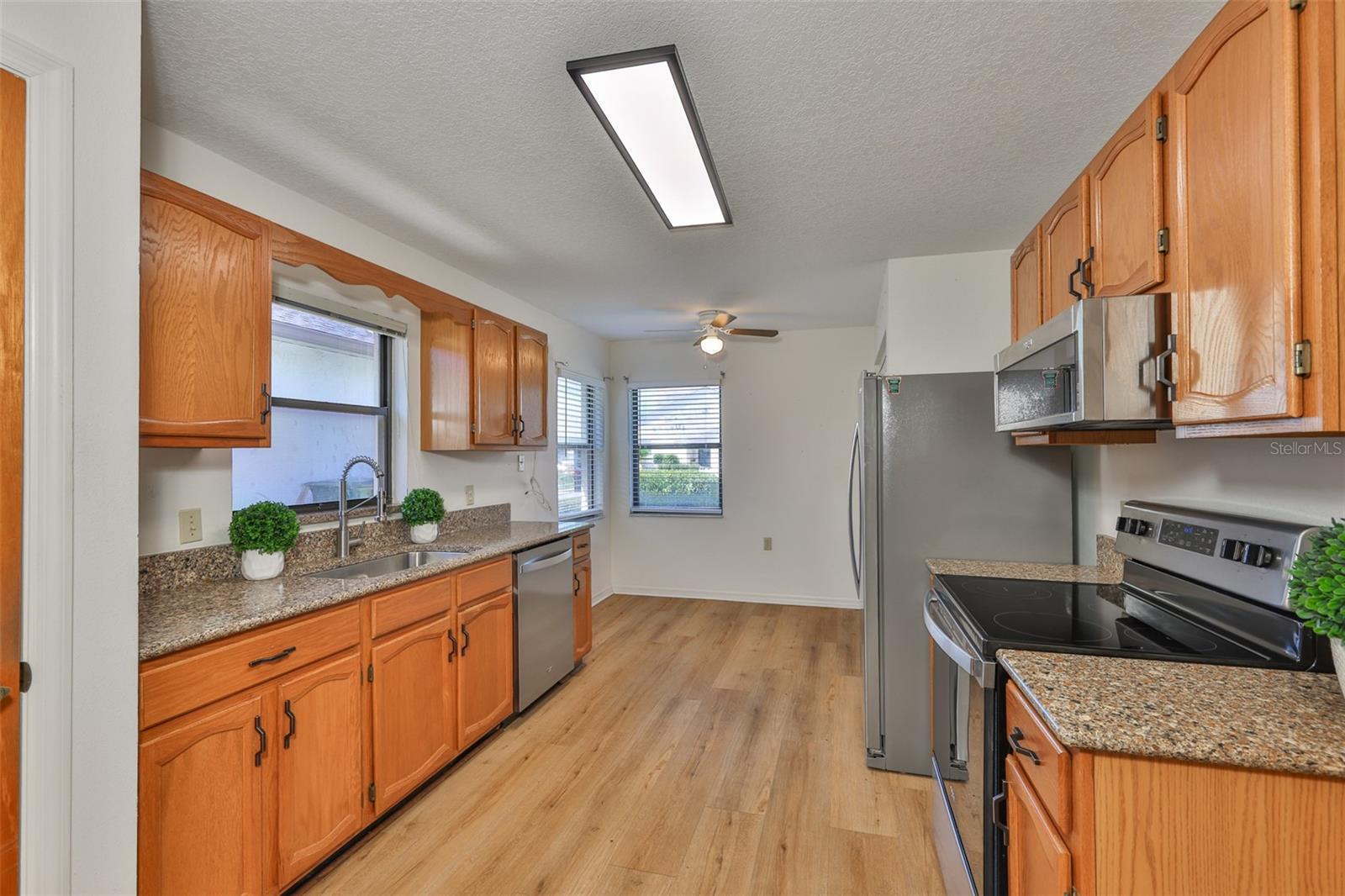 Image 11 of 39 For 6253 Sandpipers Drive