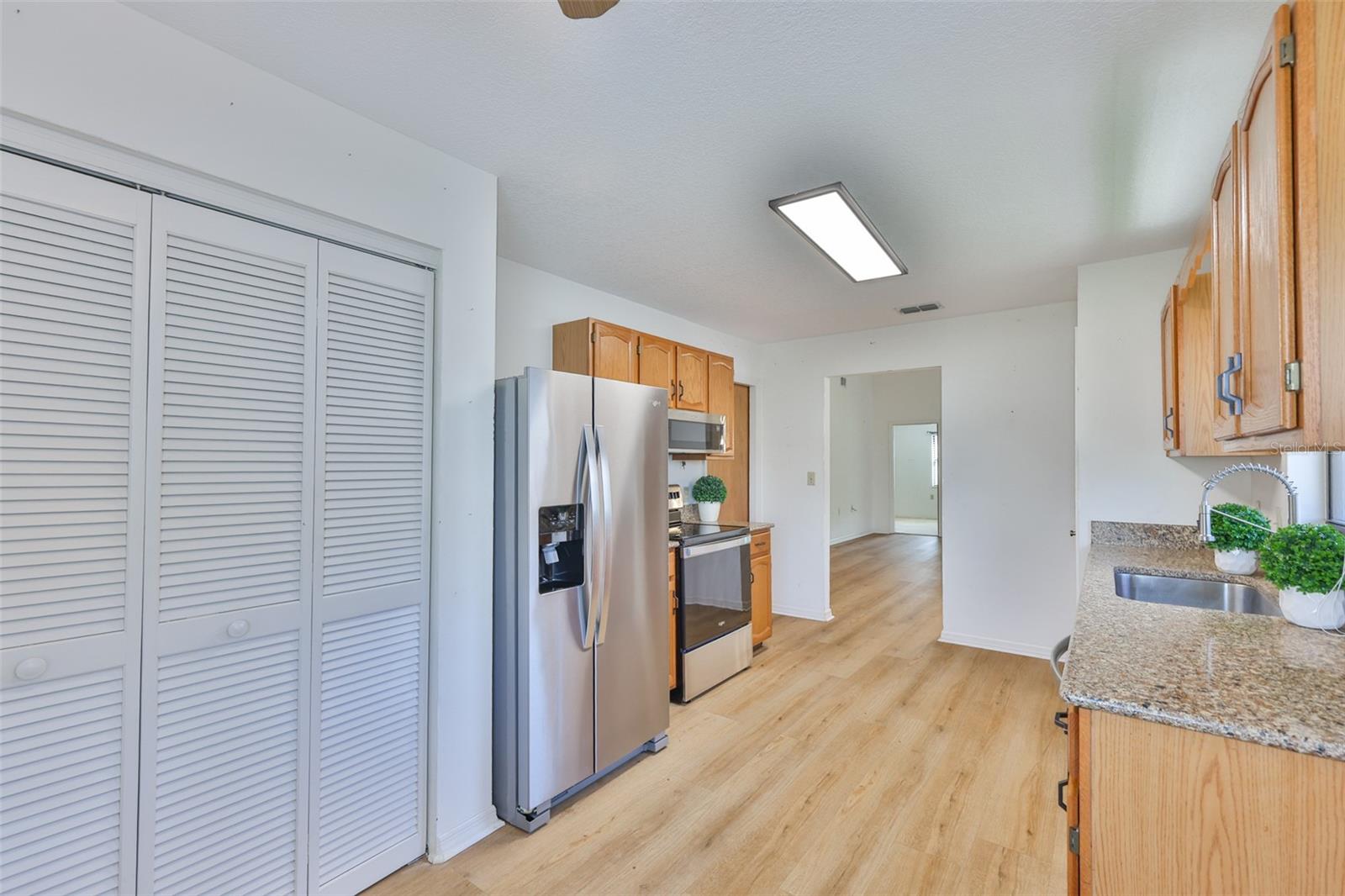 Image 15 of 39 For 6253 Sandpipers Drive