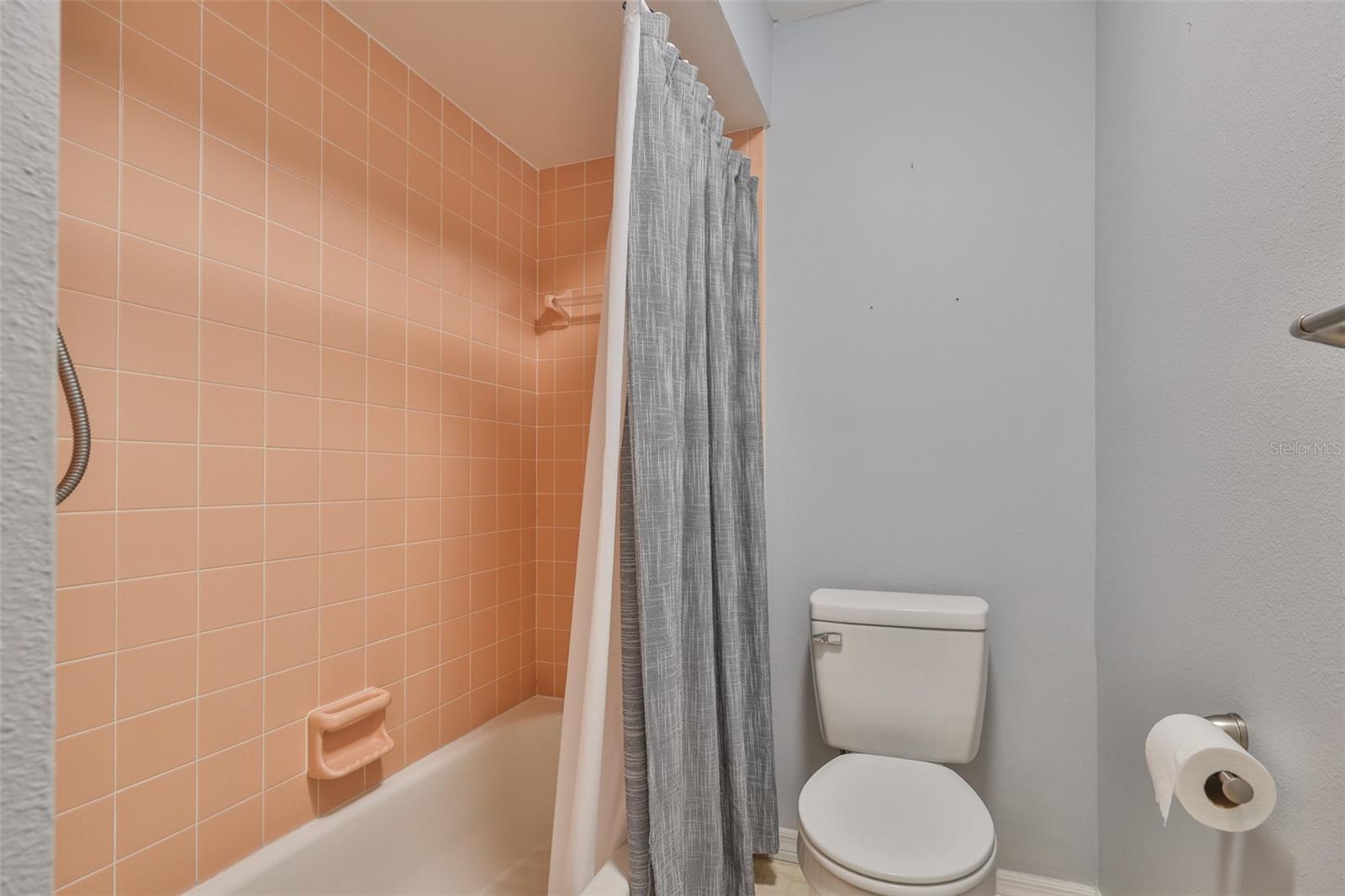 Image 18 of 39 For 6253 Sandpipers Drive