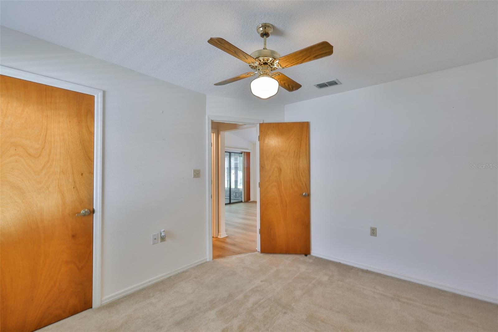 Image 19 of 39 For 6253 Sandpipers Drive
