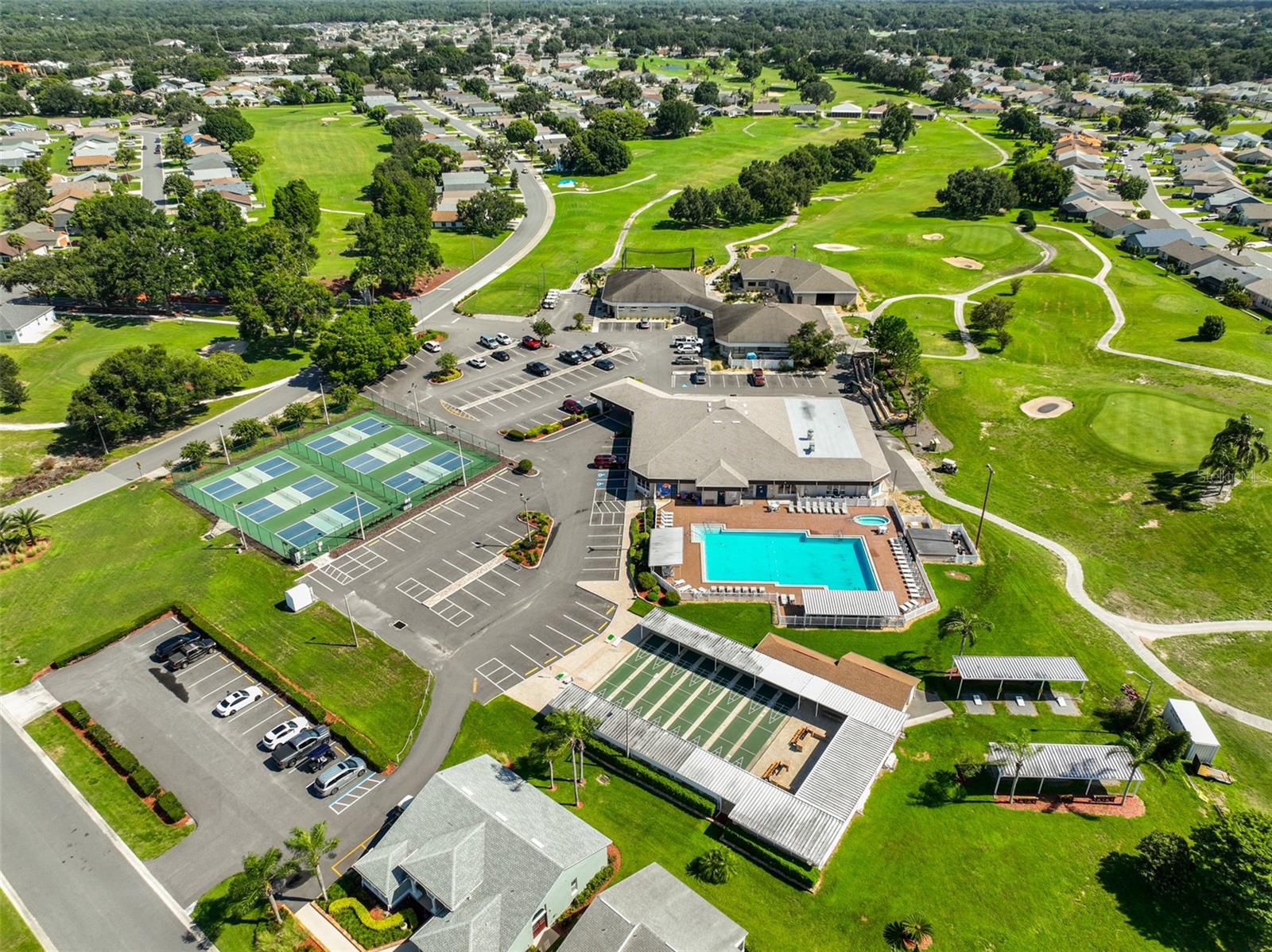 Image 33 of 39 For 6253 Sandpipers Drive
