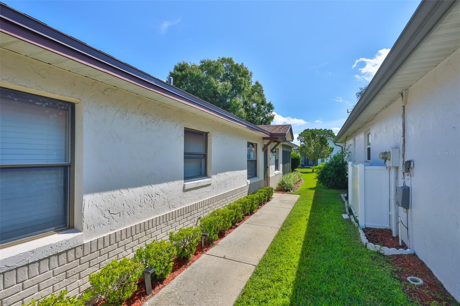 Image 4 of 39 For 6253 Sandpipers Drive
