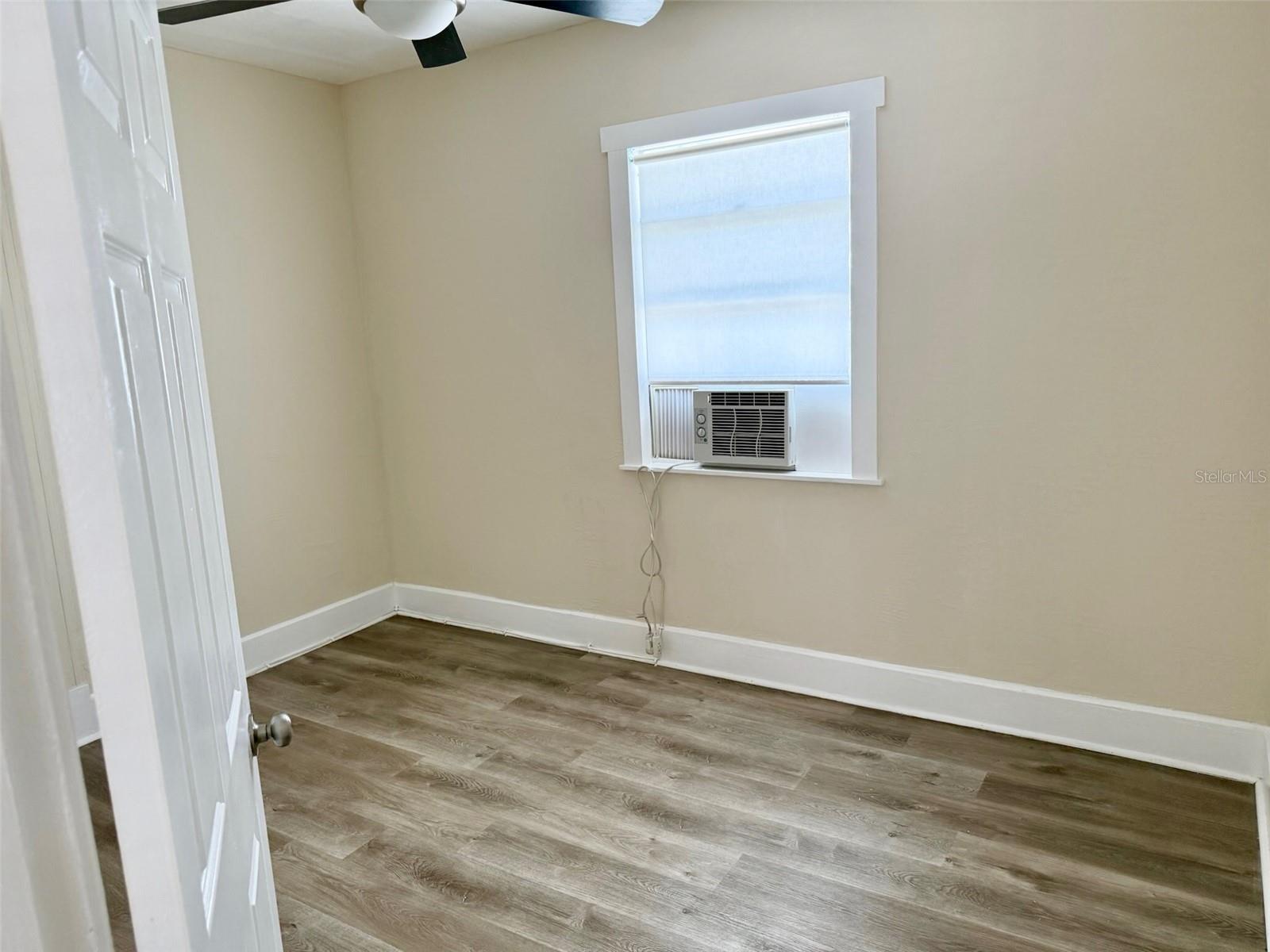 Image 12 of 20 For 3242 6th Avenue S
