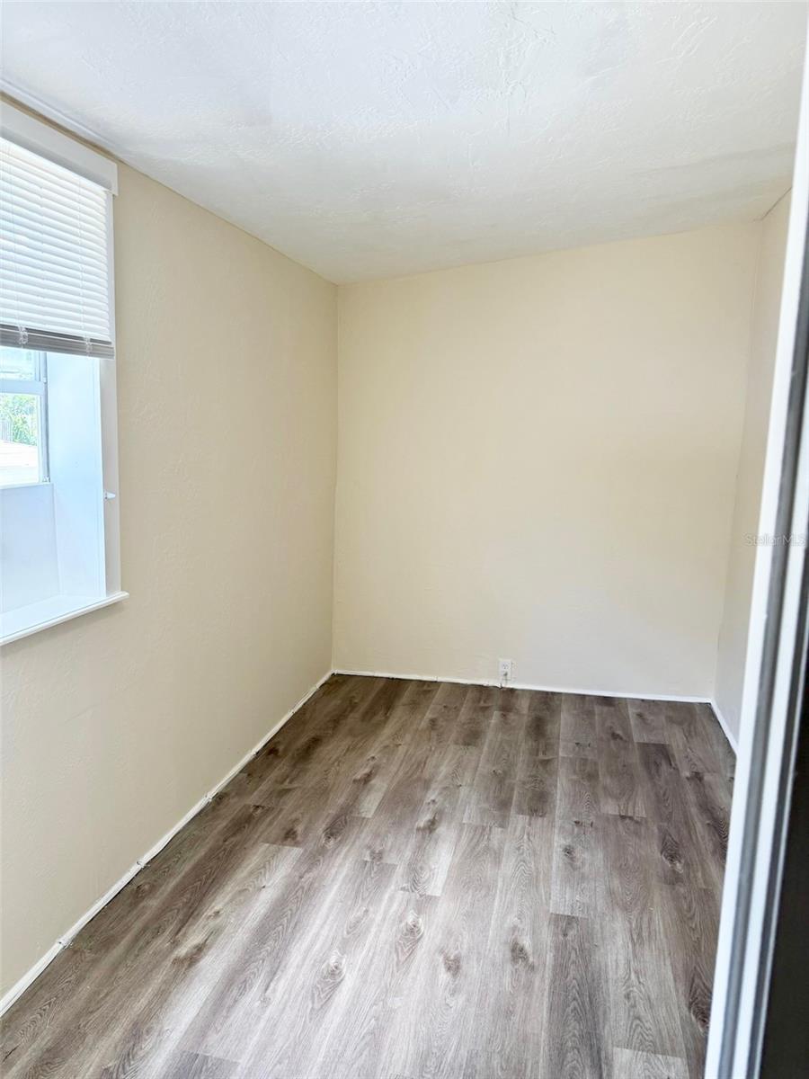 Image 18 of 20 For 3242 6th Avenue S