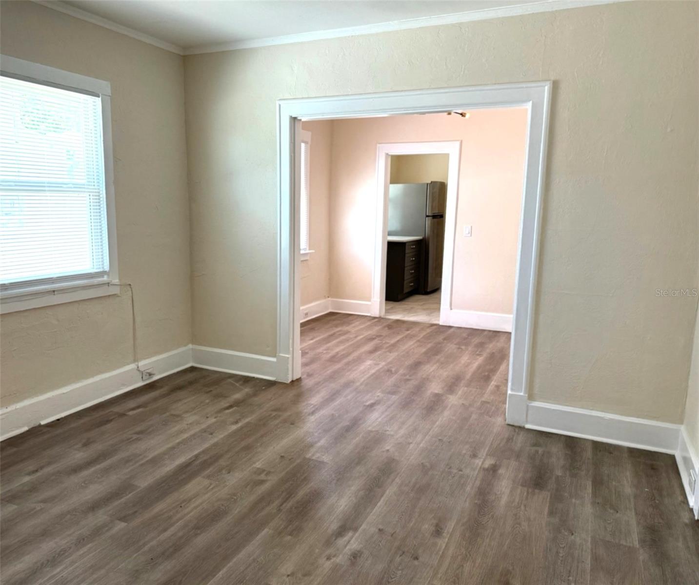 Image 3 of 20 For 3242 6th Avenue S