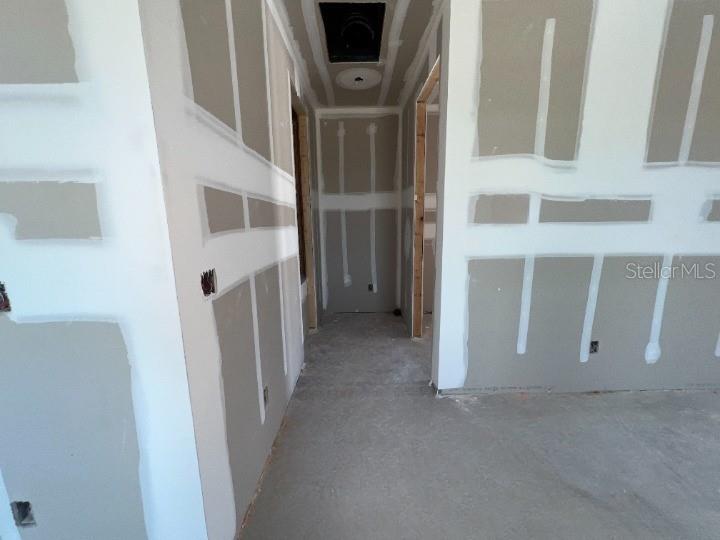 Image 18 of 40 For 2581 Broadwing St