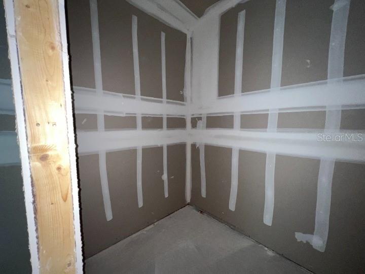 Image 32 of 40 For 2581 Broadwing St
