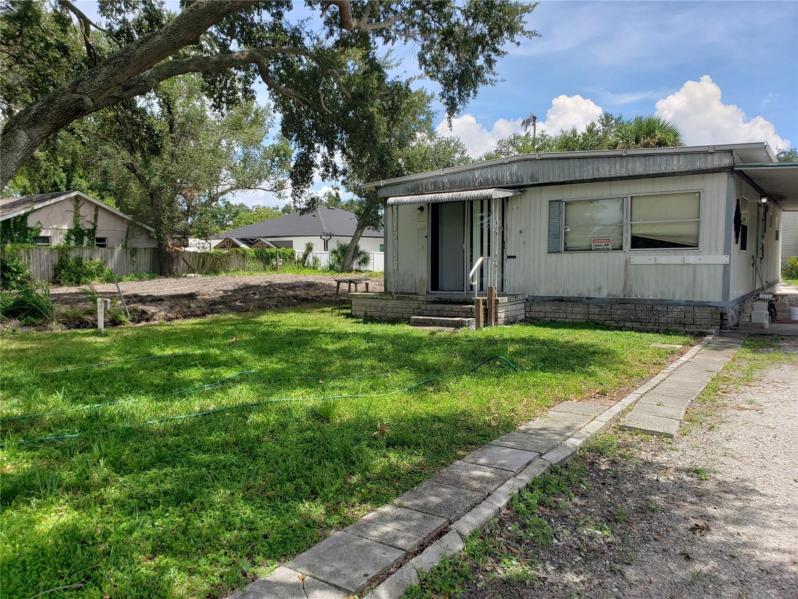 Image 3 of 5 For 6052 107th Avenue N