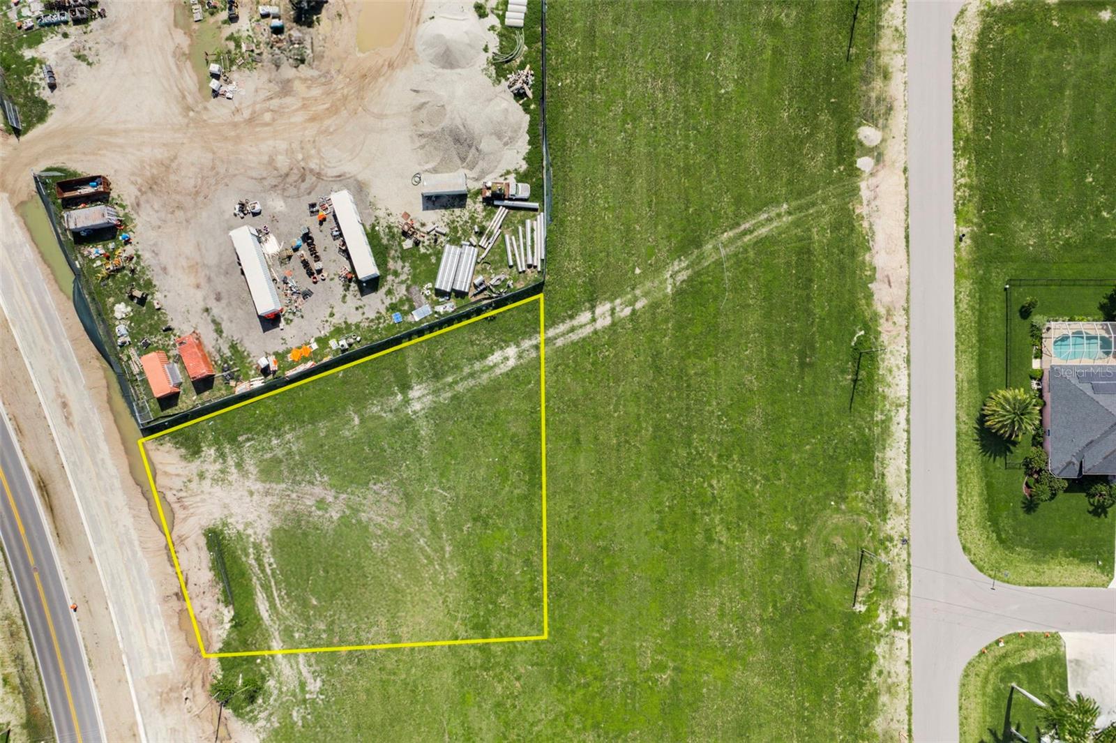 Image 4 of 12 For 614 Diplomat Parkway E