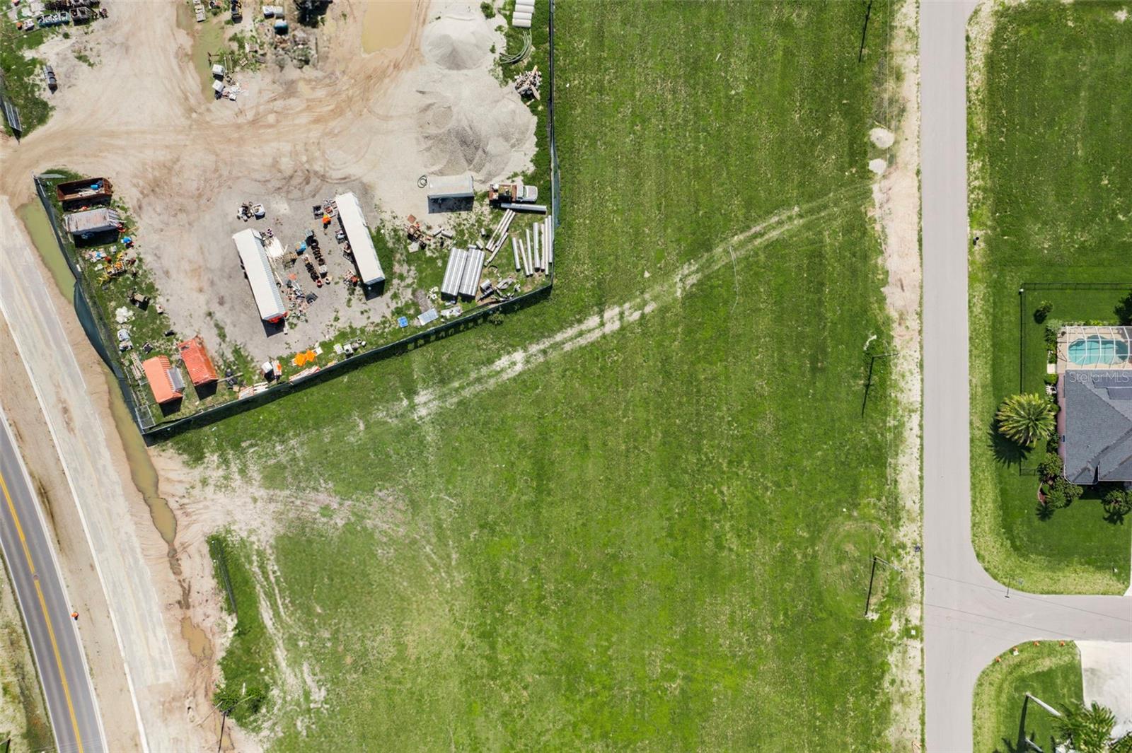 Image 5 of 12 For 614 Diplomat Parkway E