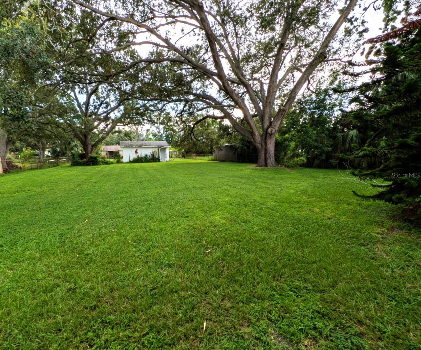 Image 16 of 26 For 2910 Price Avenue