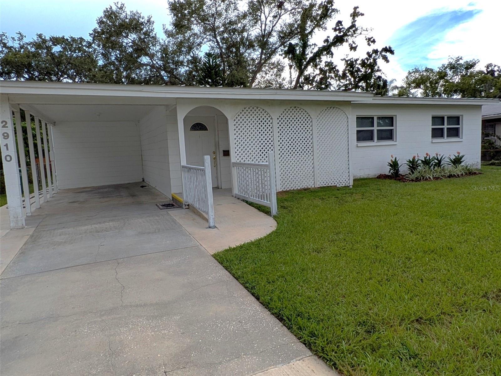 Image 3 of 26 For 2910 Price Avenue
