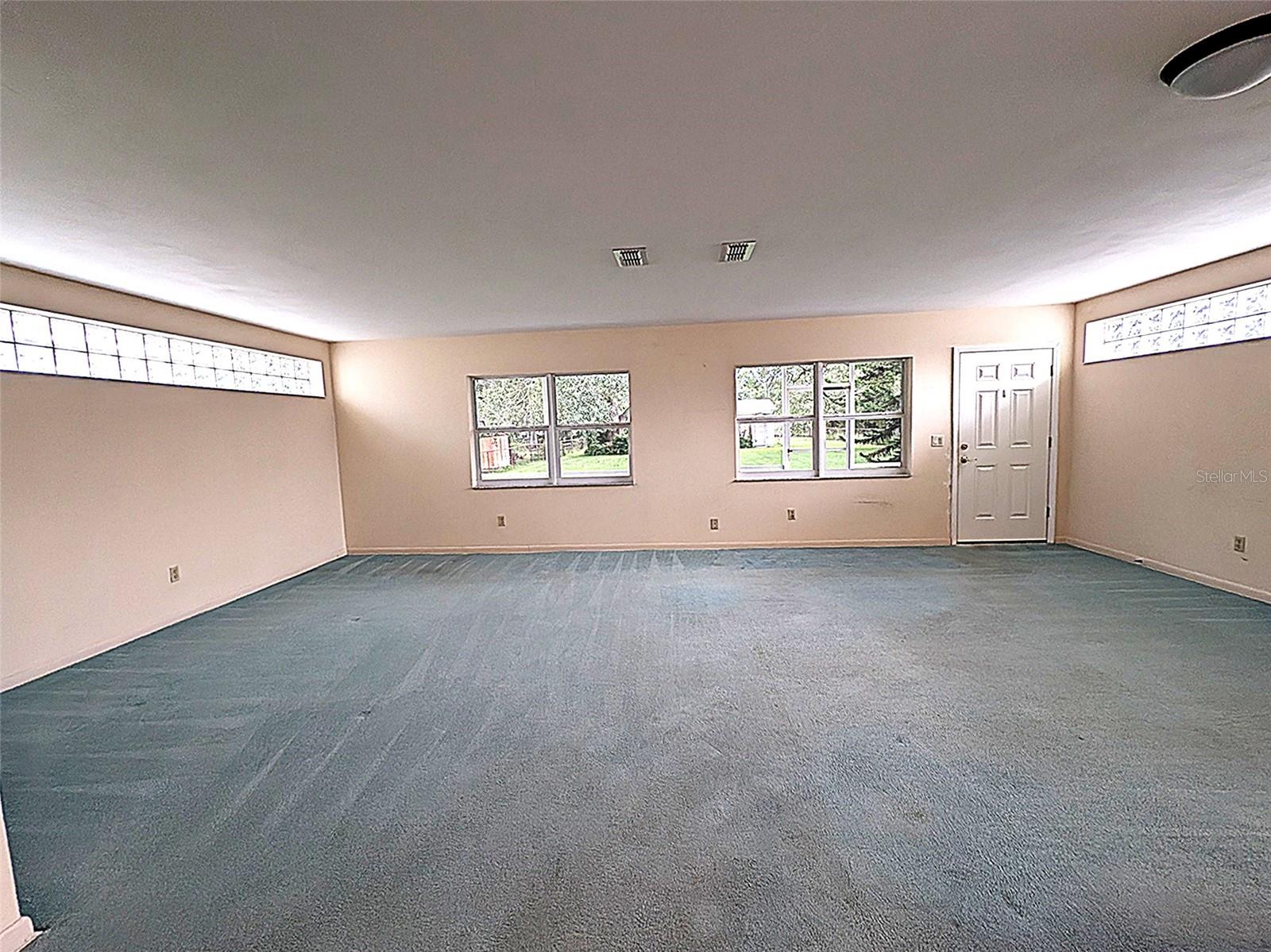 Image 8 of 26 For 2910 Price Avenue