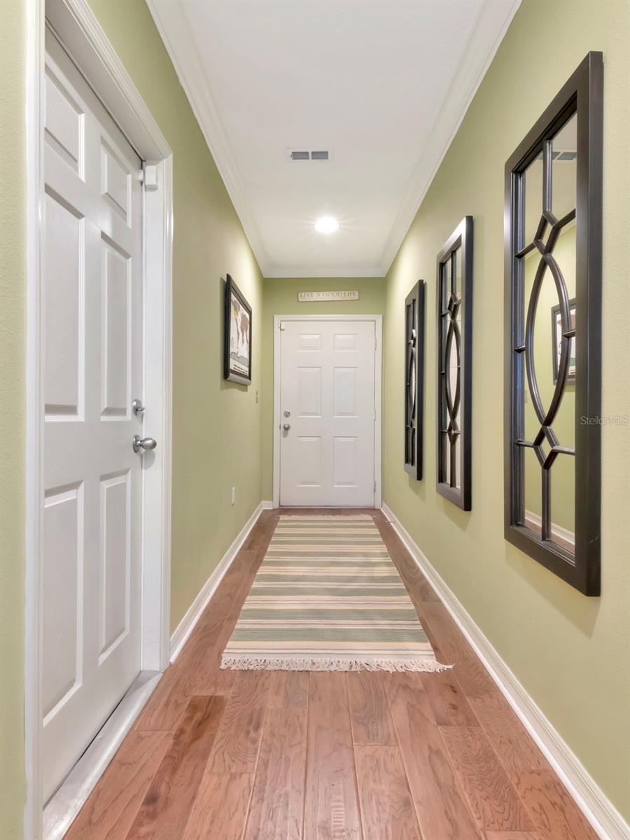 Image 3 of 39 For 2916 Gandy Boulevard B