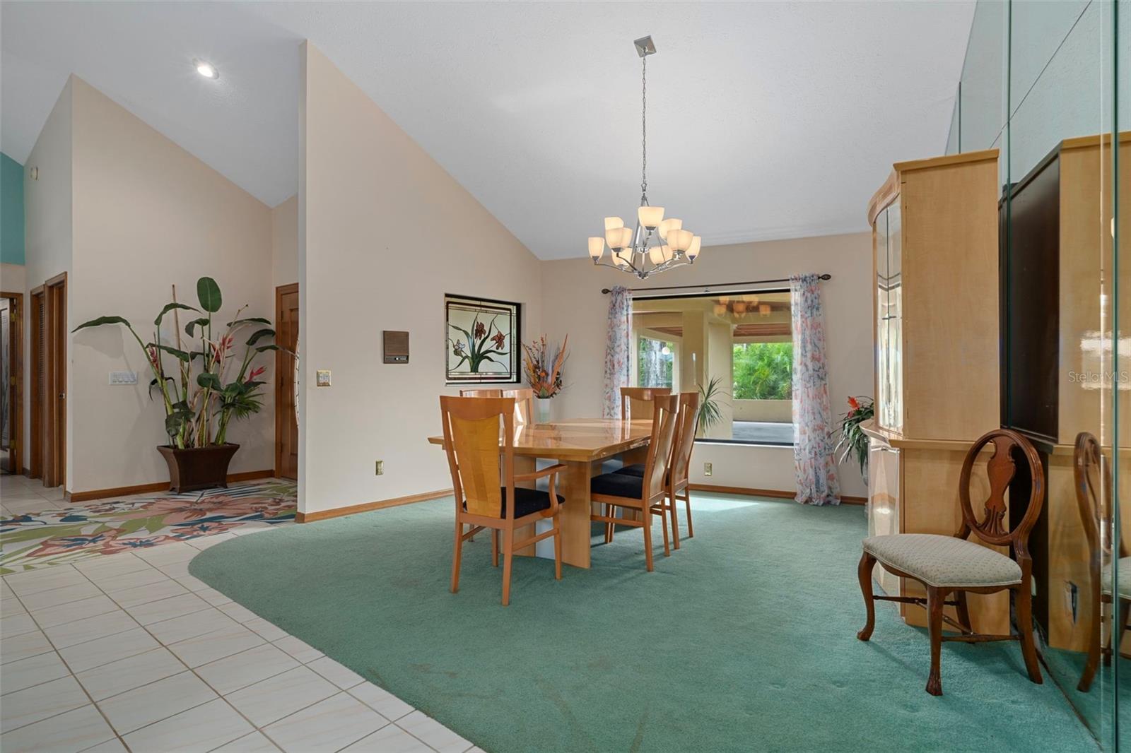 Listing photo id 28 for 228 Lakeside Drive