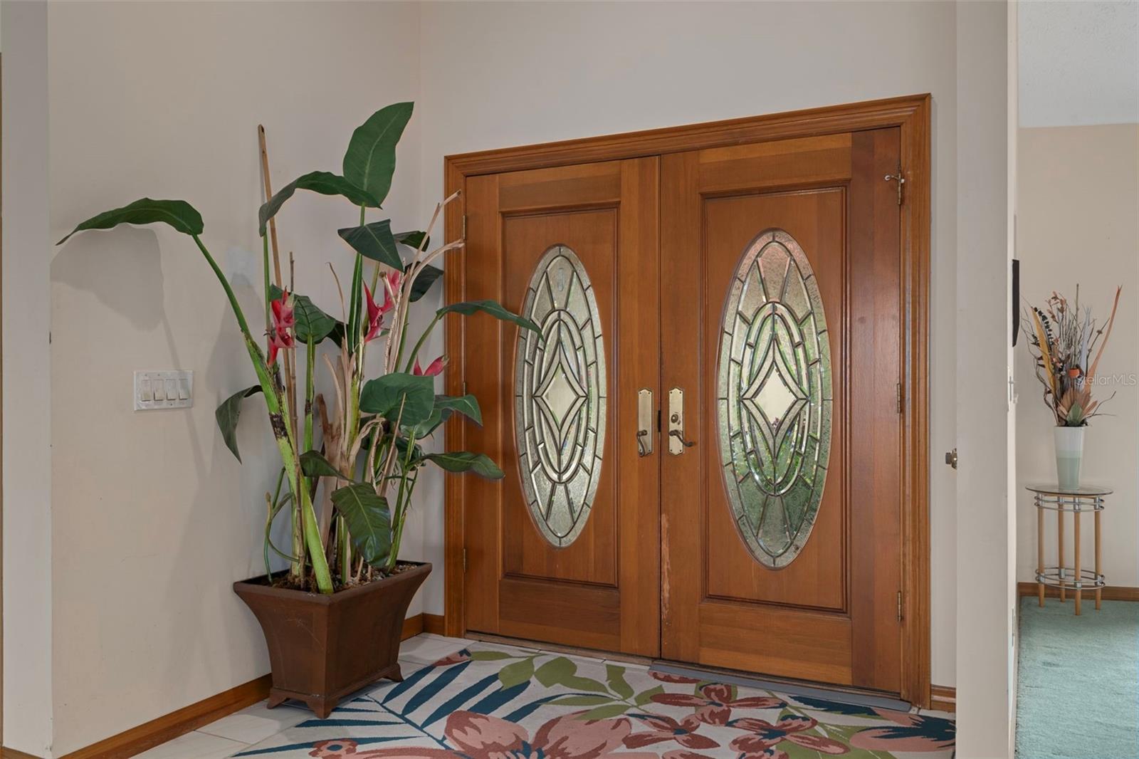 Listing photo id 30 for 228 Lakeside Drive