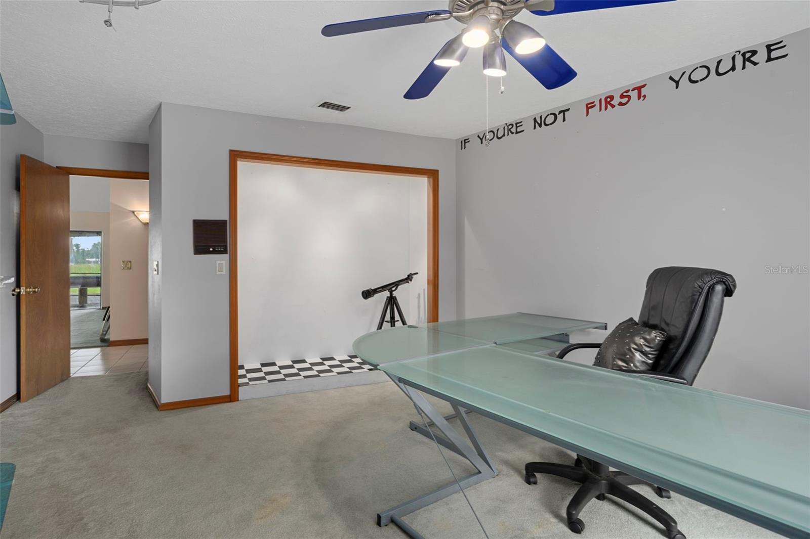 Listing photo id 43 for 228 Lakeside Drive