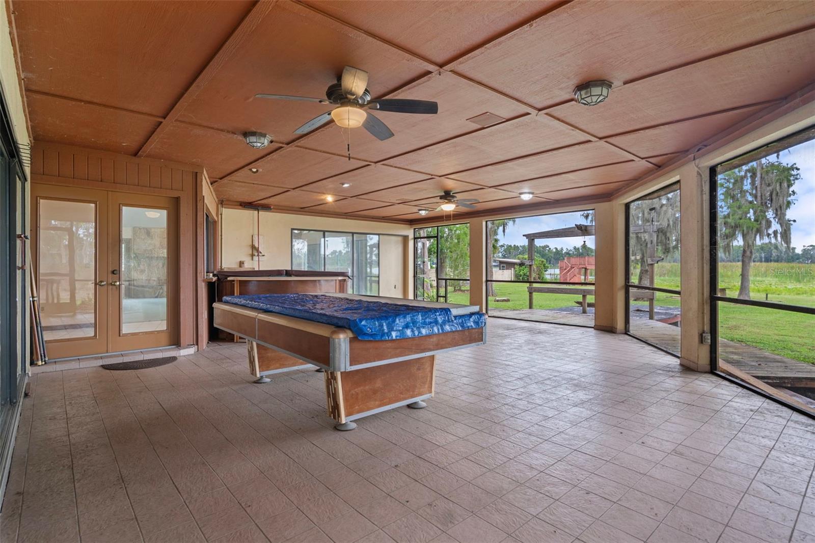 Listing photo id 57 for 228 Lakeside Drive