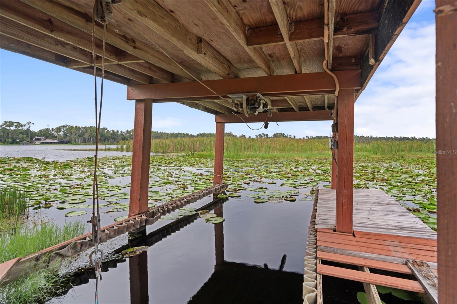Listing photo id 74 for 228 Lakeside Drive