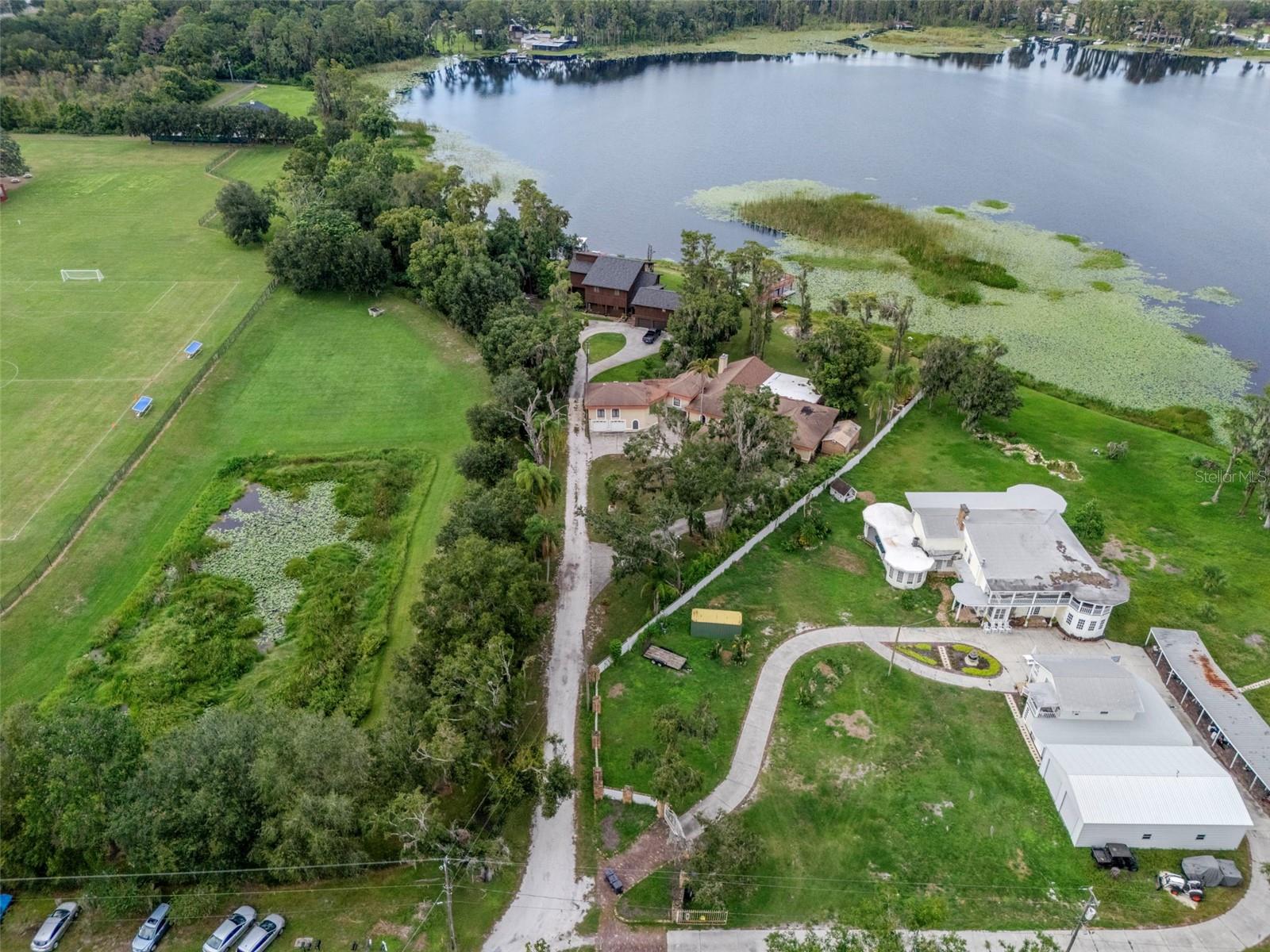 Listing photo id 78 for 228 Lakeside Drive