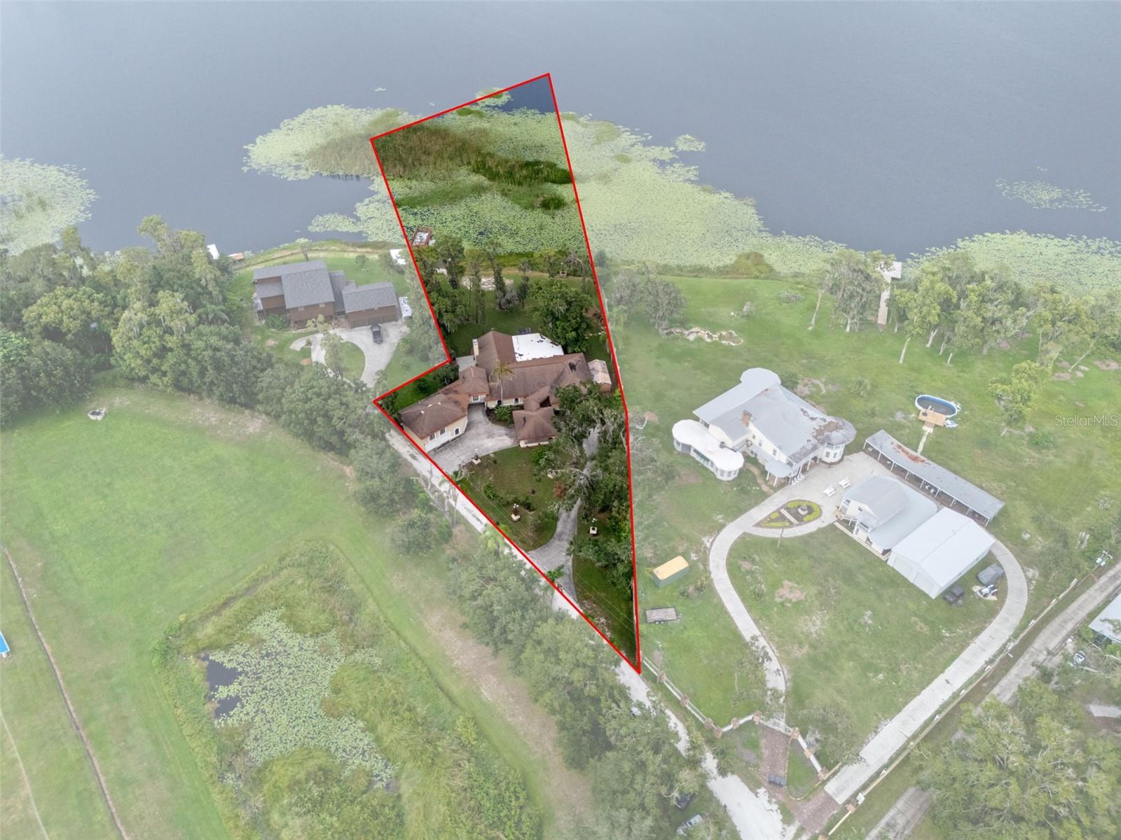 Listing photo id 80 for 228 Lakeside Drive