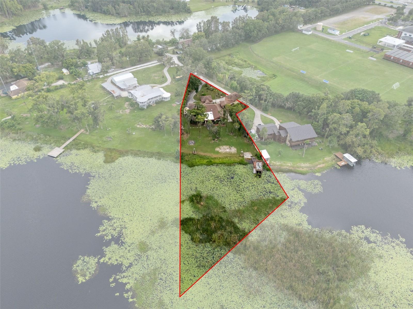 Listing photo id 83 for 228 Lakeside Drive