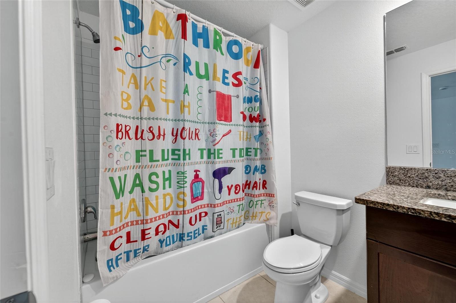 Image 40 of 52 For 14446 Editors Note Street