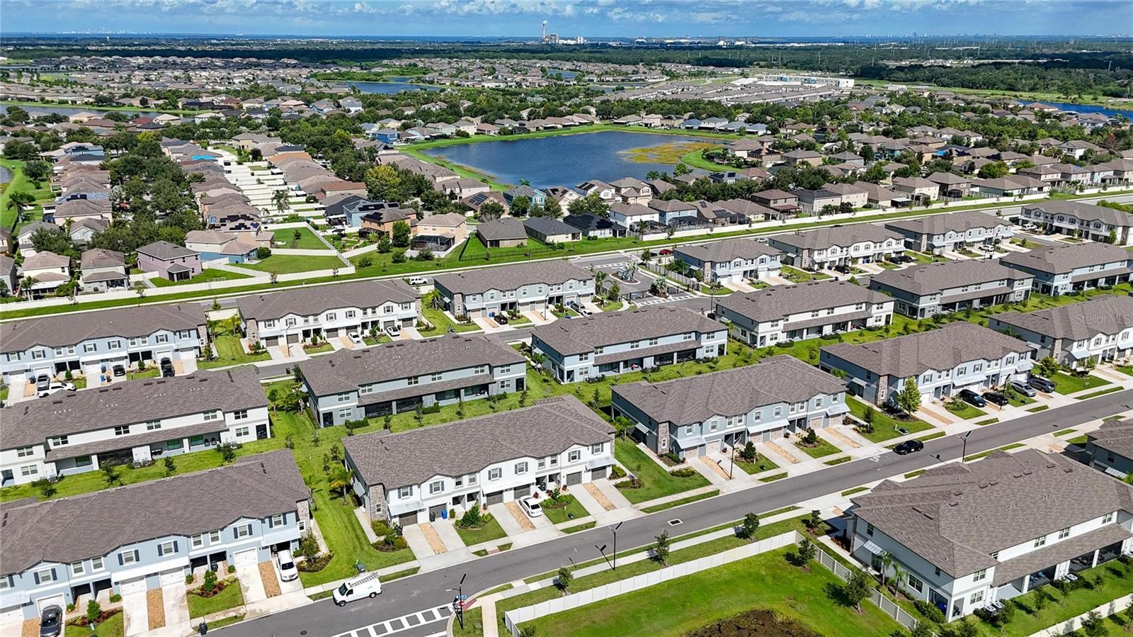 Image 9 of 52 For 14446 Editors Note Street