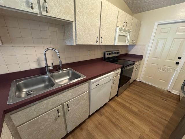 Image 8 of 21 For 3306 Highland Avenue