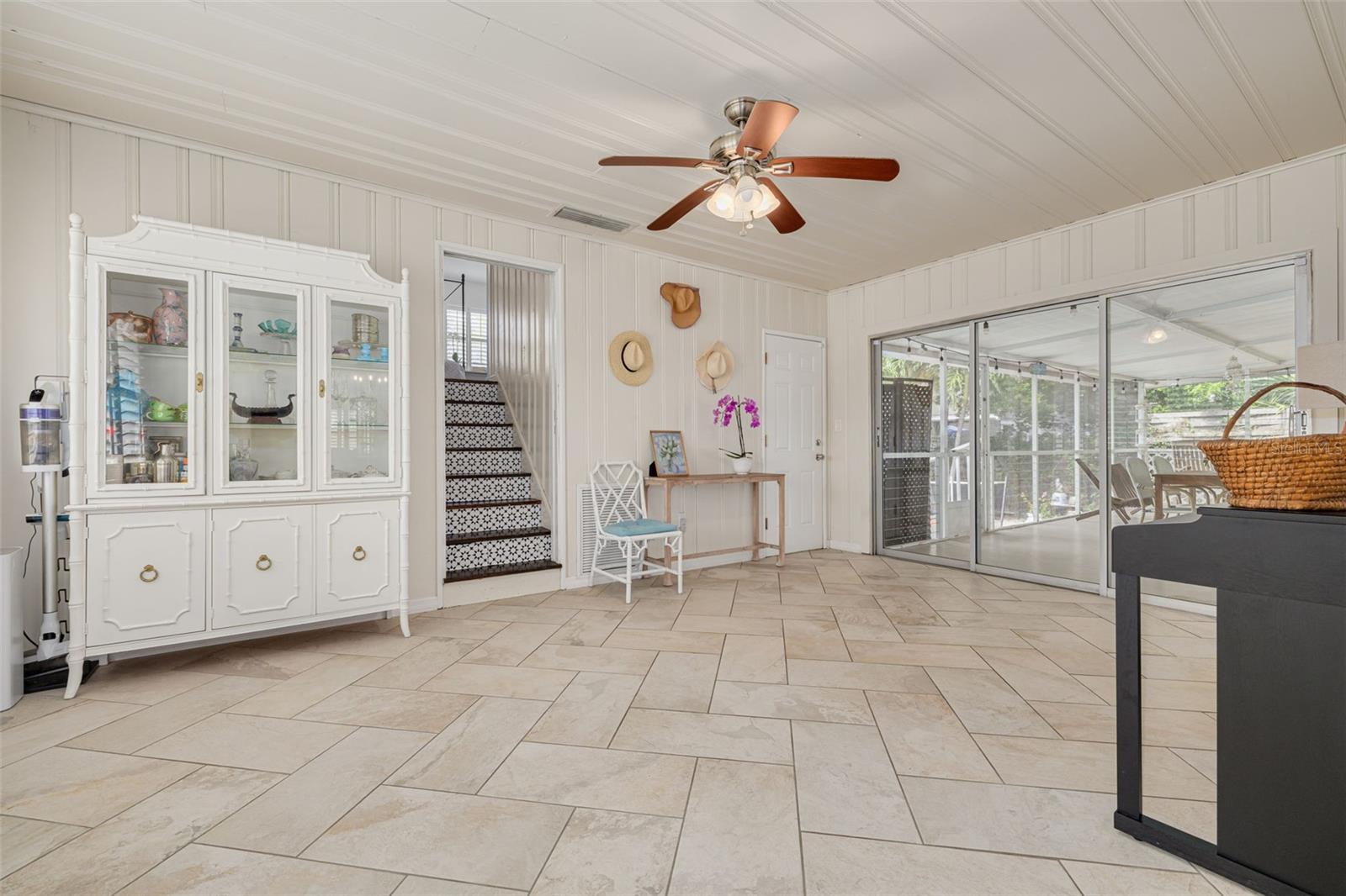 Image 16 of 39 For 2400 9th Avenue N
