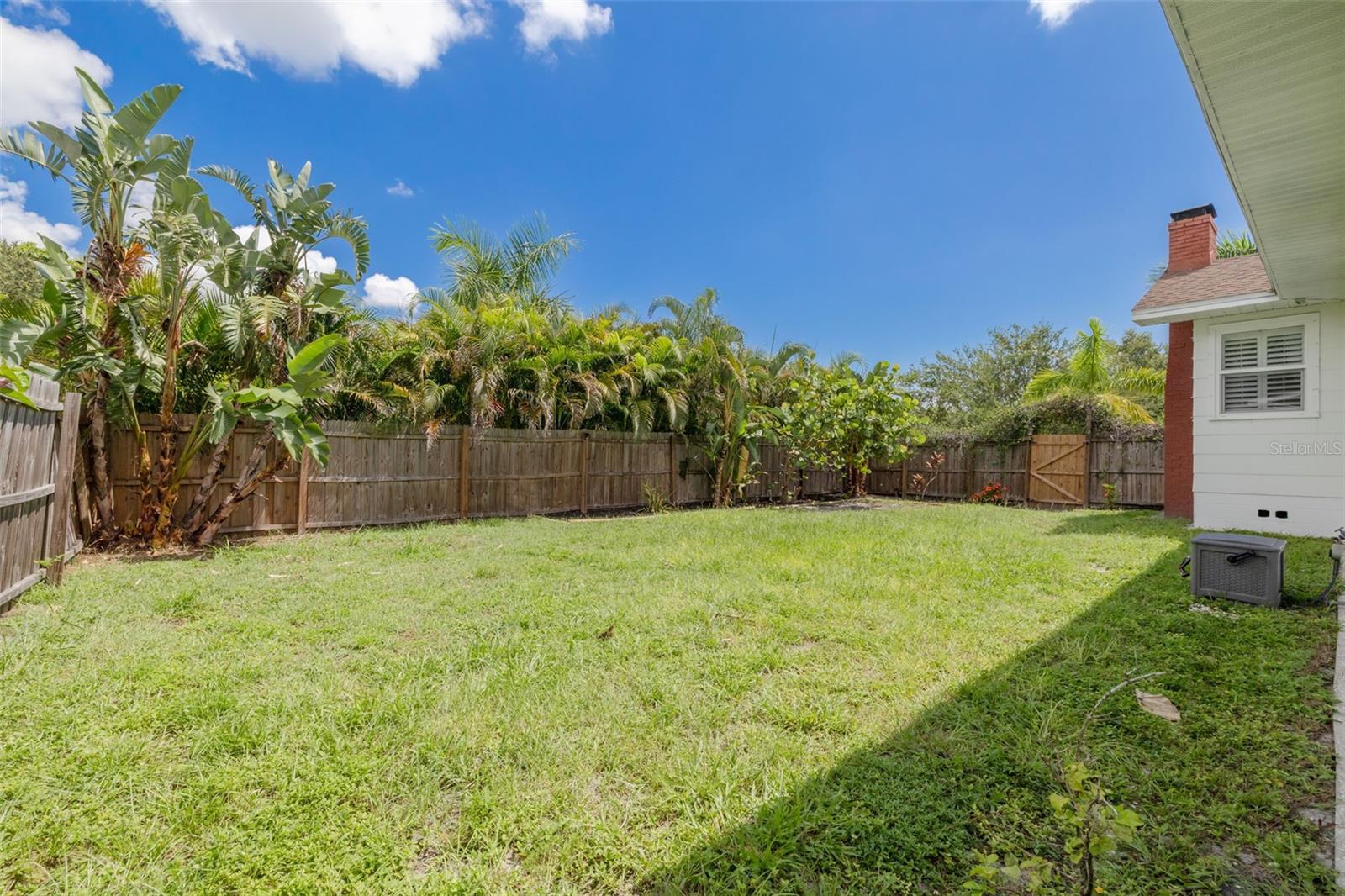 Image 33 of 39 For 2400 9th Avenue N