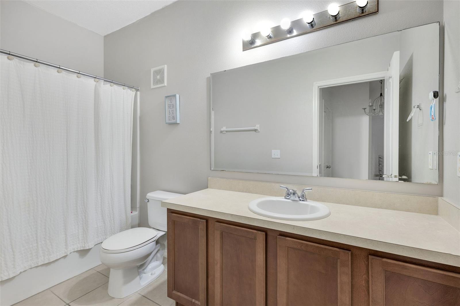 Image 20 of 36 For 2256 Betsy Ross Lane 2256