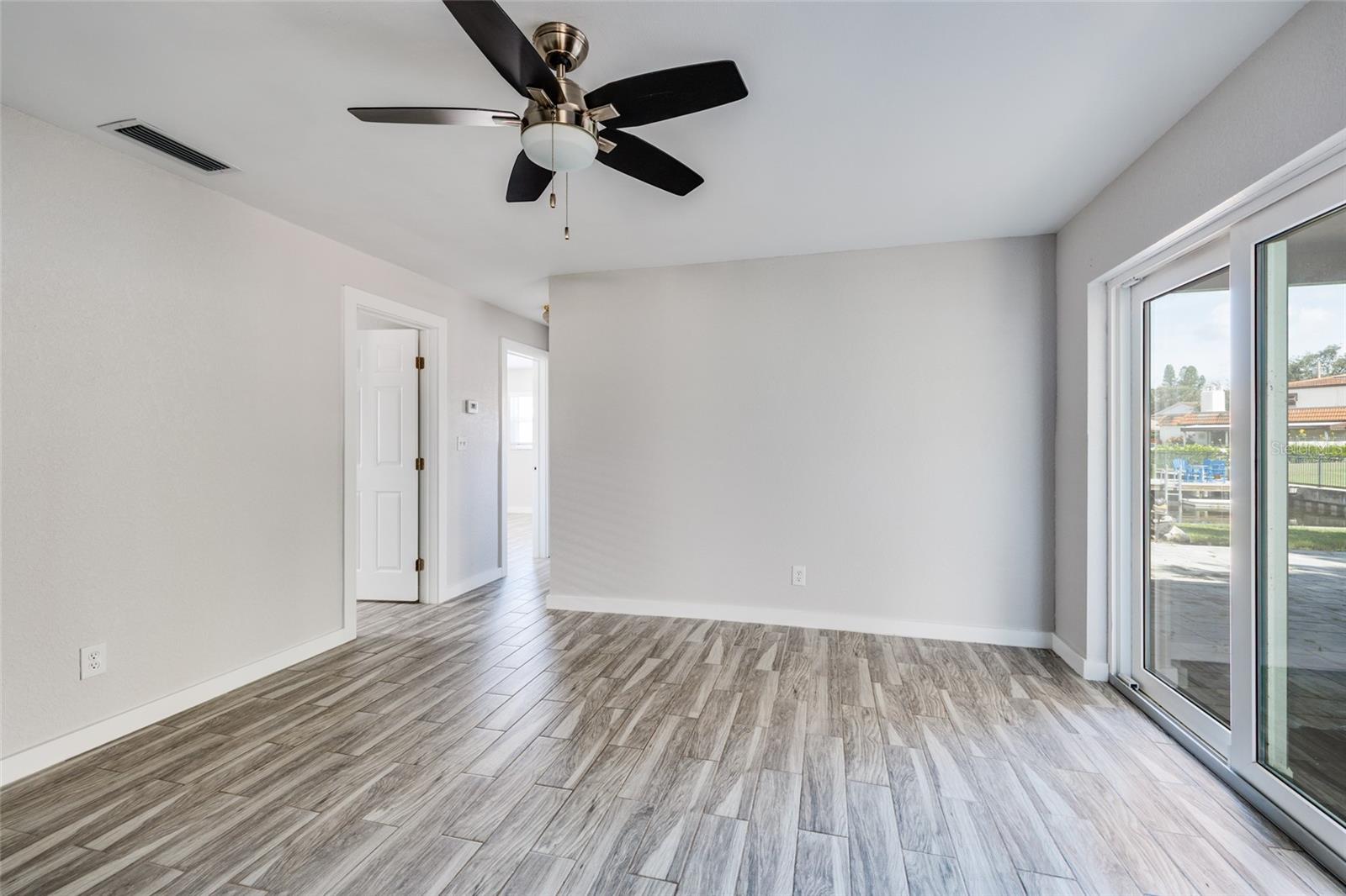 Image 10 of 30 For 4342 14th Way Ne