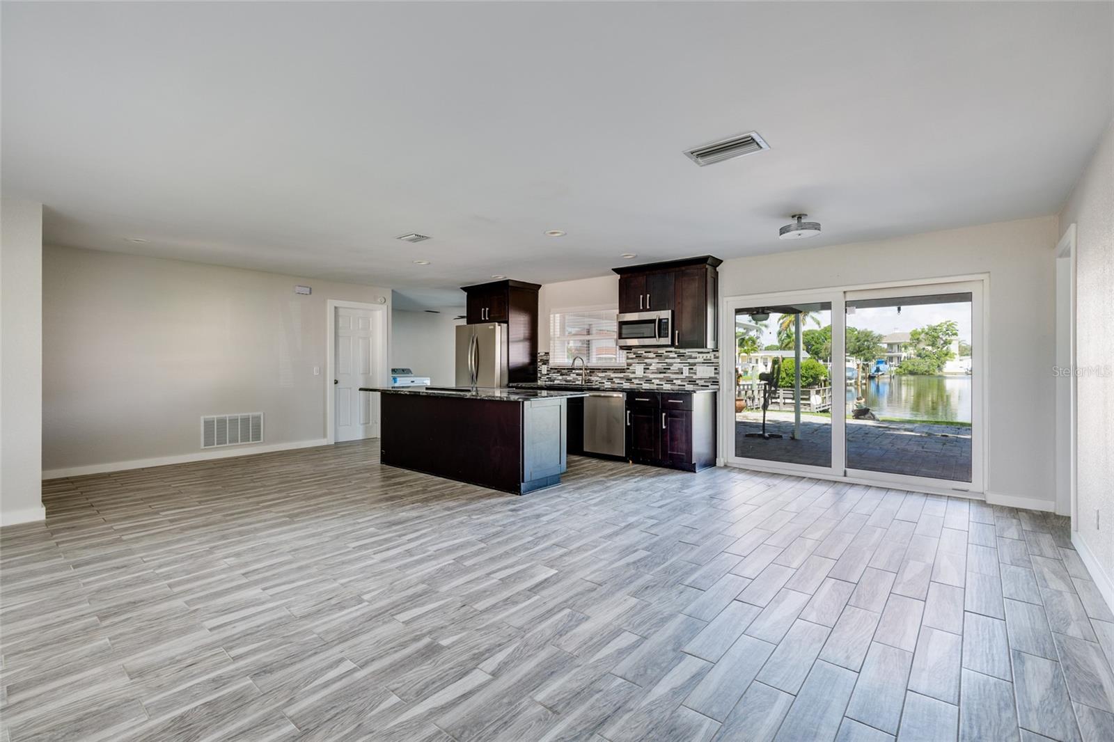 Image 8 of 30 For 4342 14th Way Ne