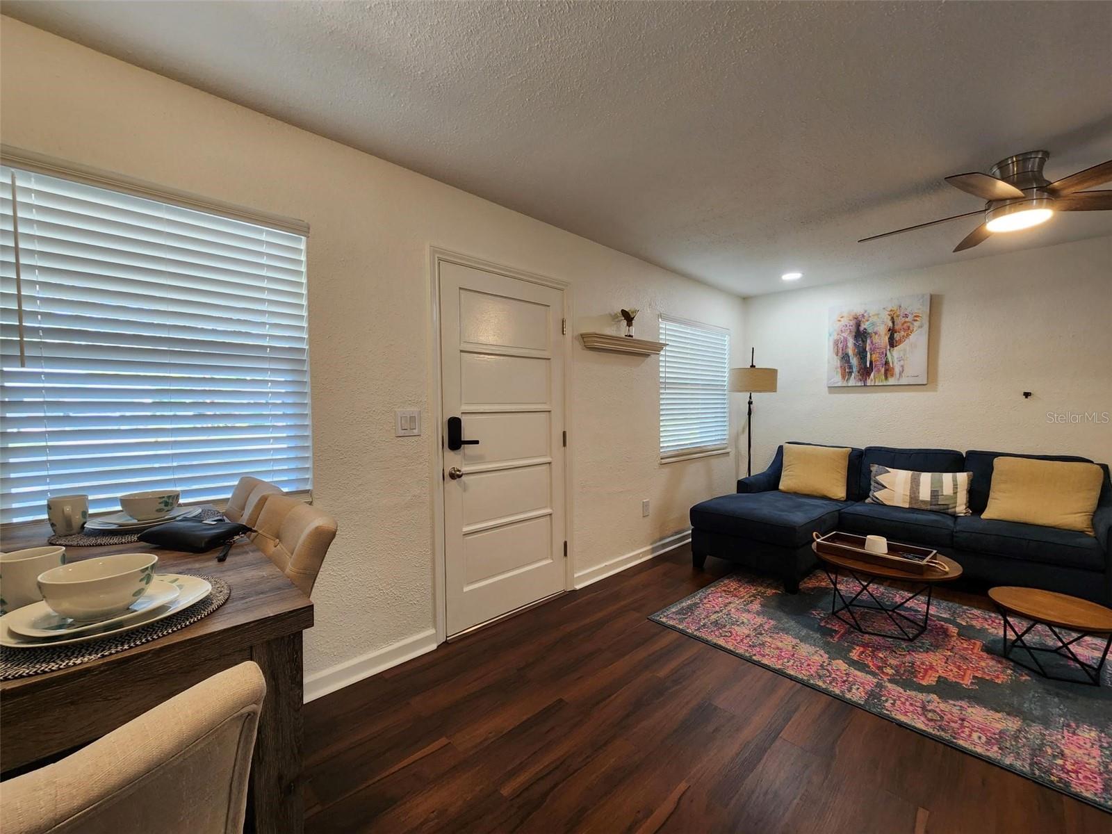 Image 2 of 15 For 618 S Crest Ave