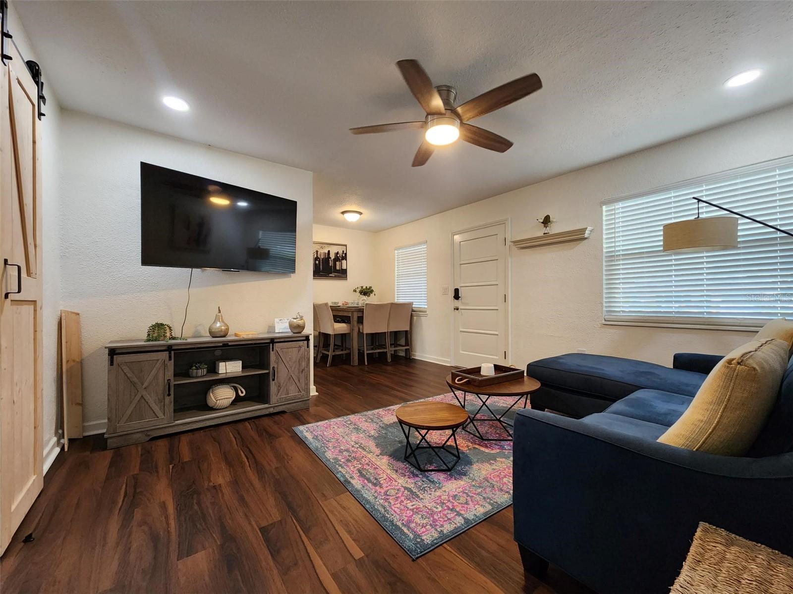 Image 4 of 15 For 618 S Crest Ave