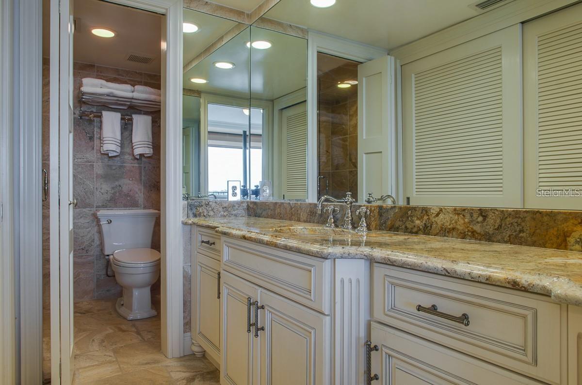 Image 13 of 50 For 5396 Gulf Boulevard 804