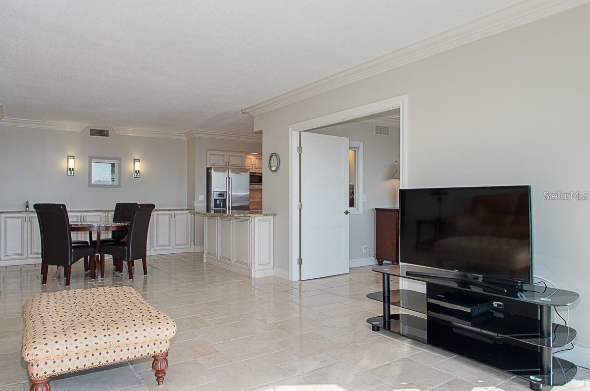 Image 41 of 50 For 5396 Gulf Boulevard 804