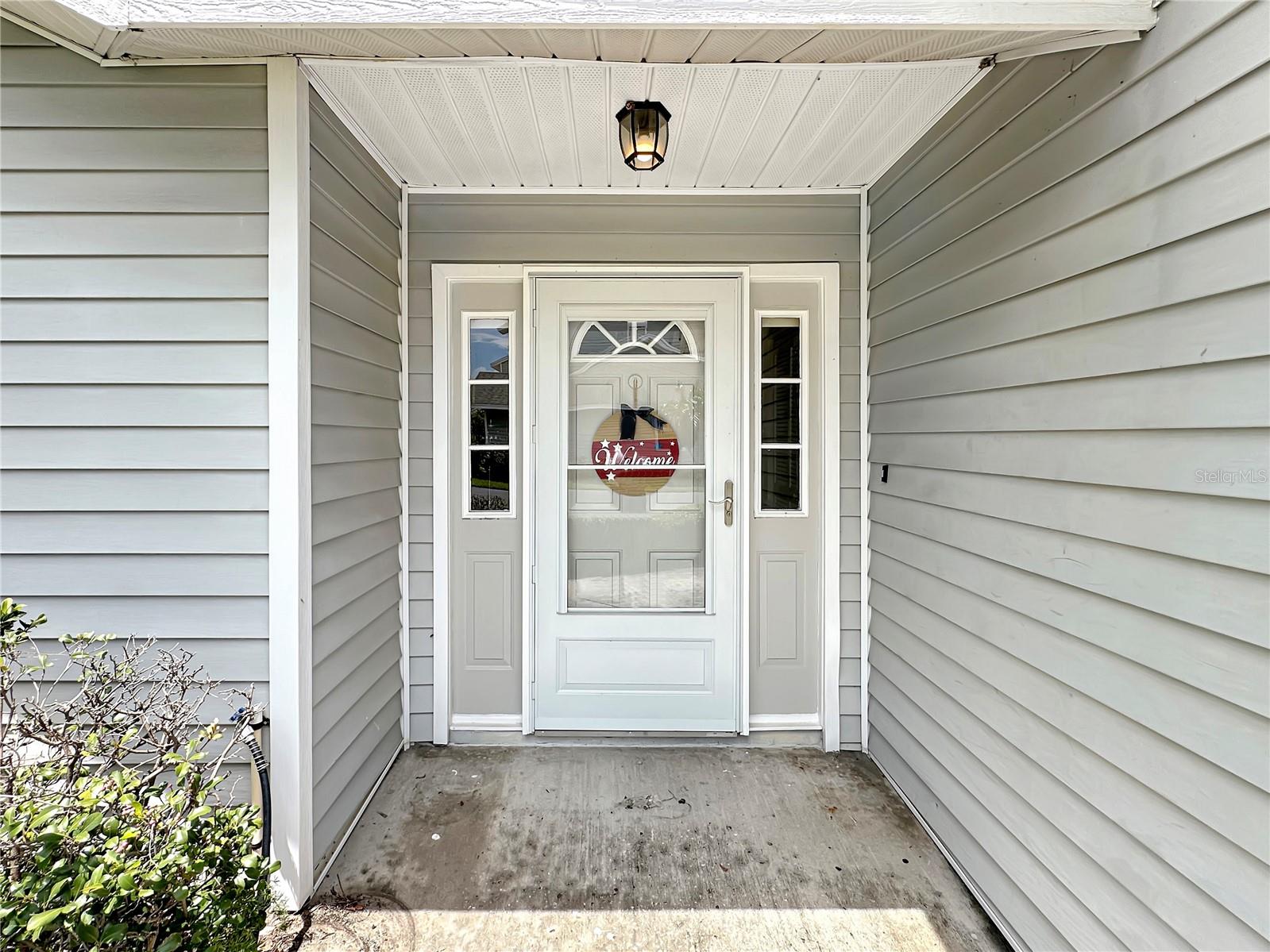 Image 3 of 54 For 11722 Currie Lane C3