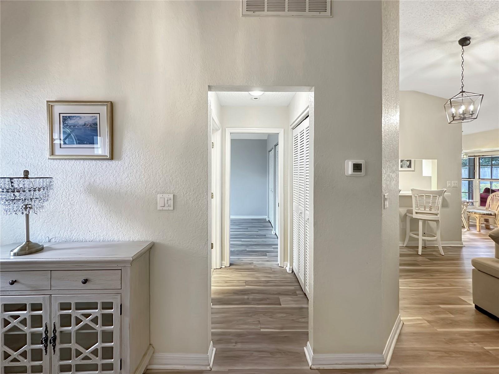 Image 9 of 54 For 11722 Currie Lane C3