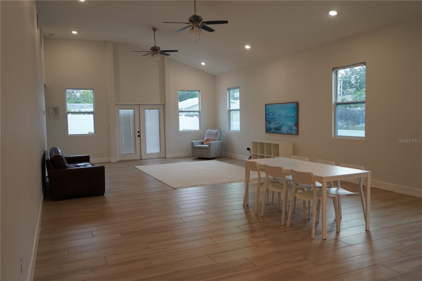 Image 4 of 38 For 1040 48th Avenue N