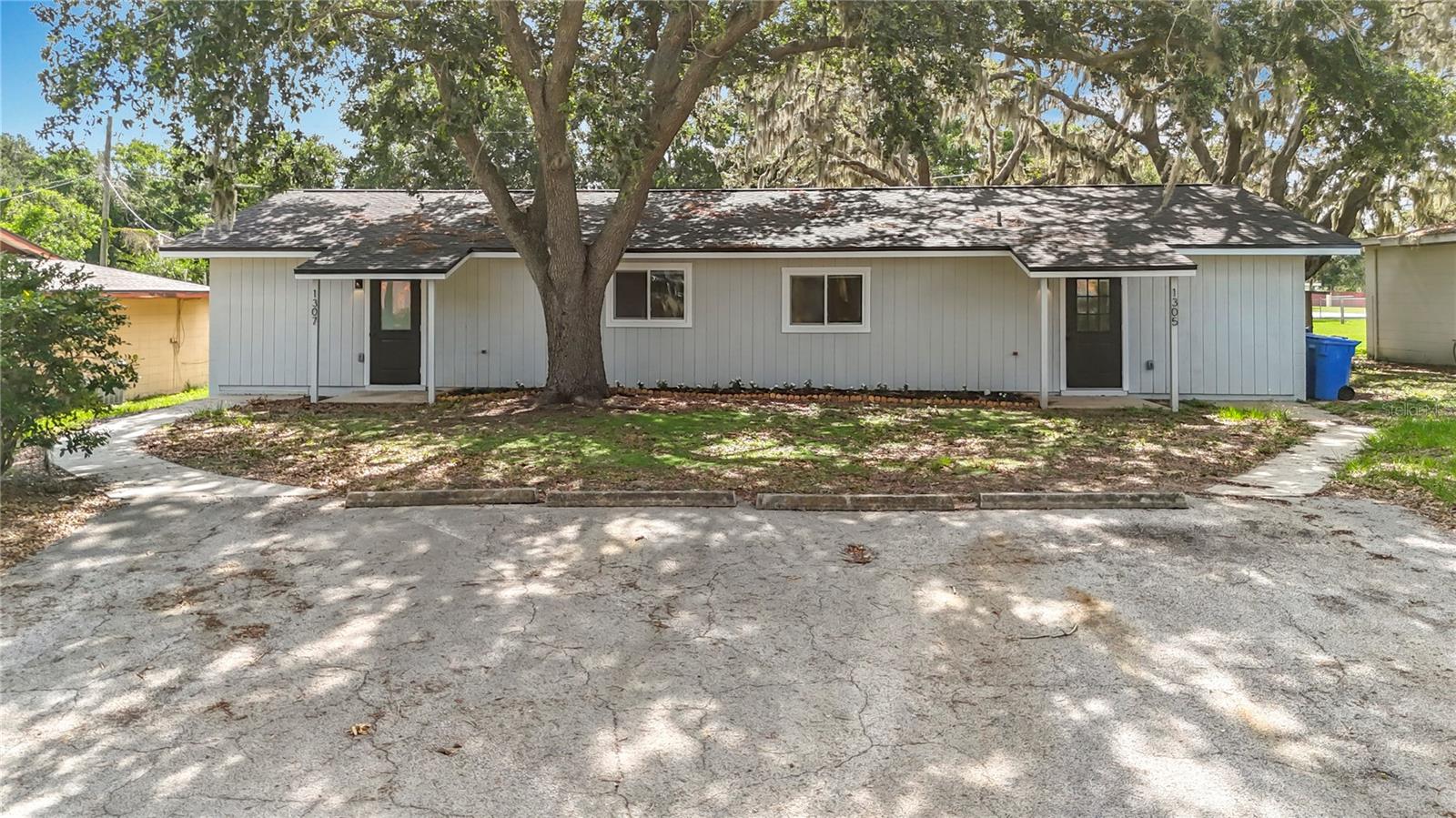Image 2 of 27 For 1305 Eagle View Drive