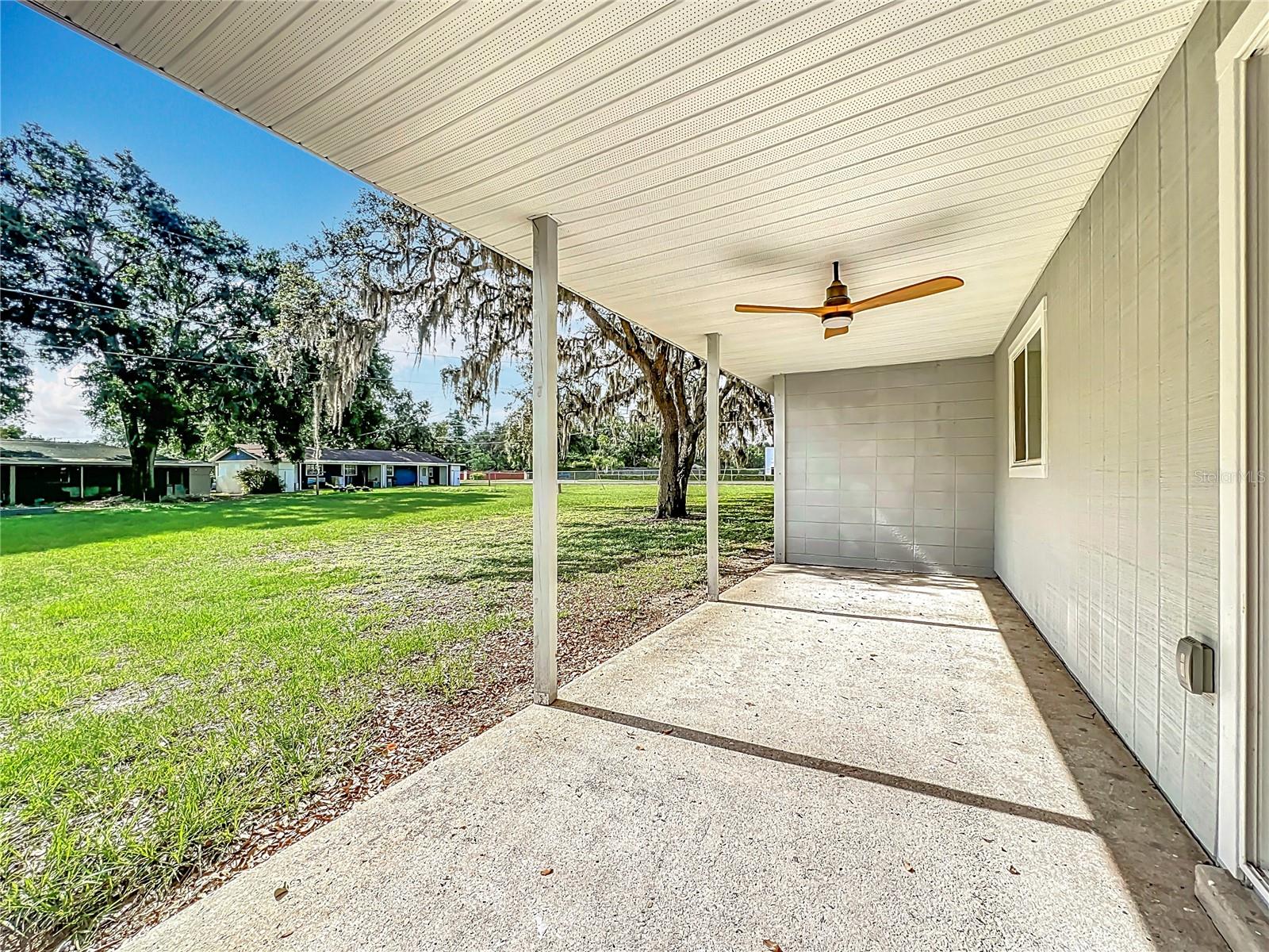 Image 21 of 27 For 1305 Eagle View Drive