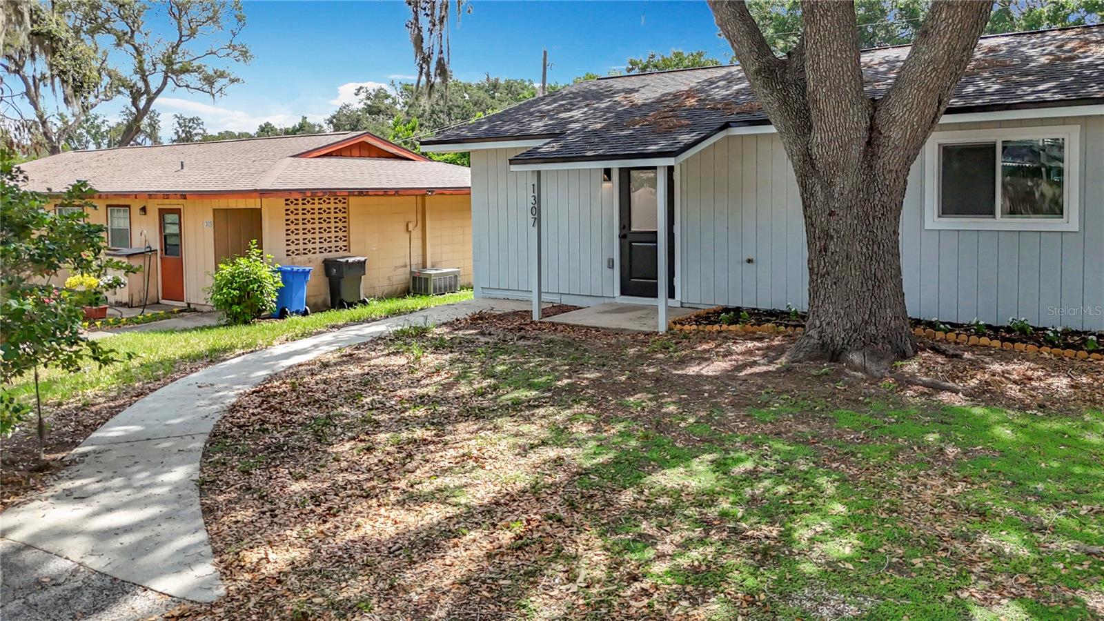 Image 4 of 27 For 1305 Eagle View Drive