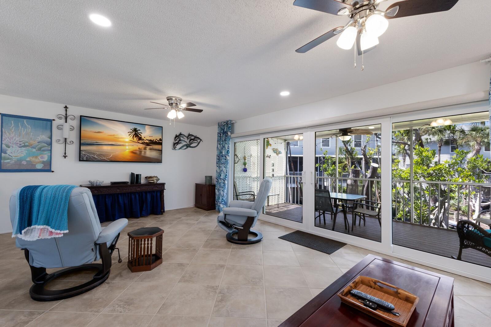 Image 13 of 46 For 6250 Holmes Boulevard 71