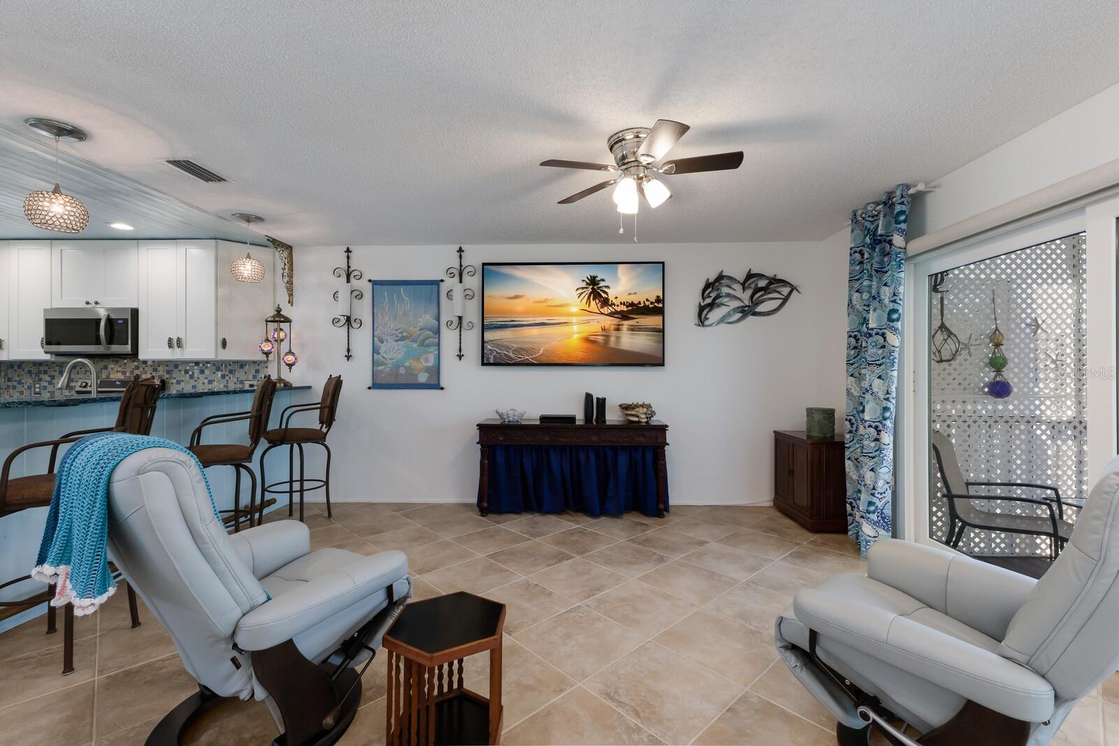 Image 17 of 46 For 6250 Holmes Boulevard 71