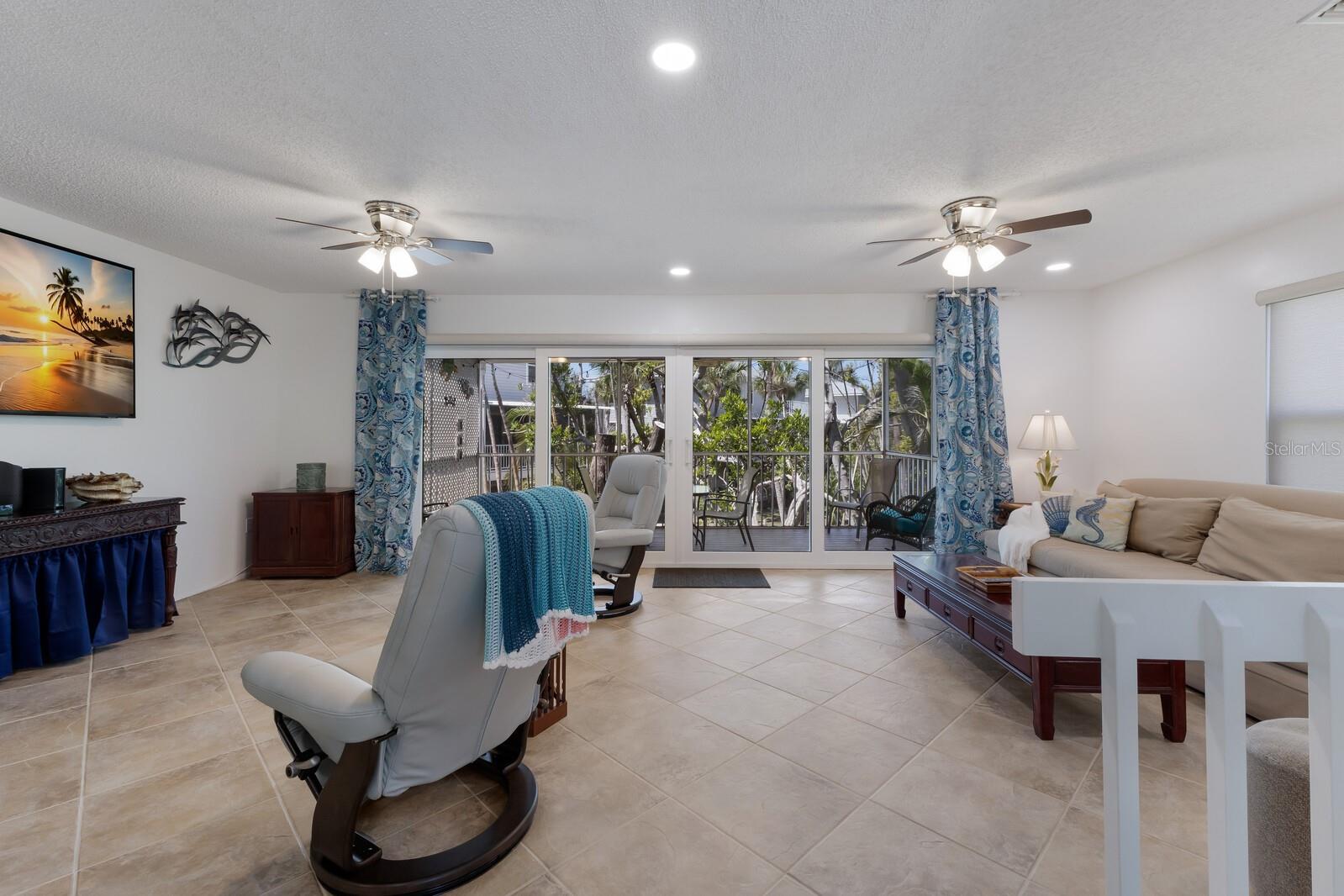 Image 18 of 46 For 6250 Holmes Boulevard 71