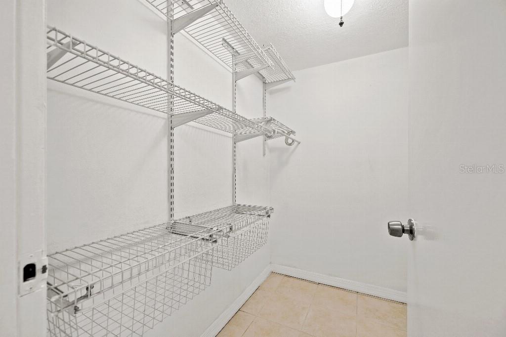 Image 10 of 15 For 10423 Carrollbrook Circle 102